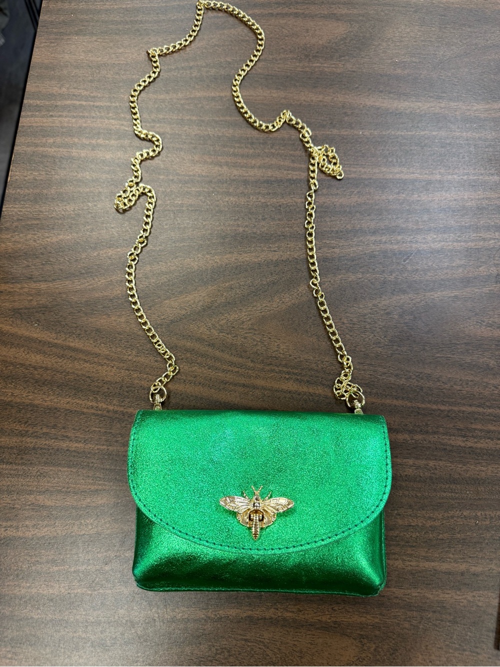 VERA PELLE • Green Metallic Bee bag Accent Crossbody Bag purse
